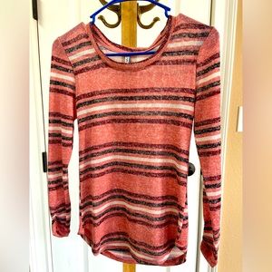 Wallflower sweater, size small